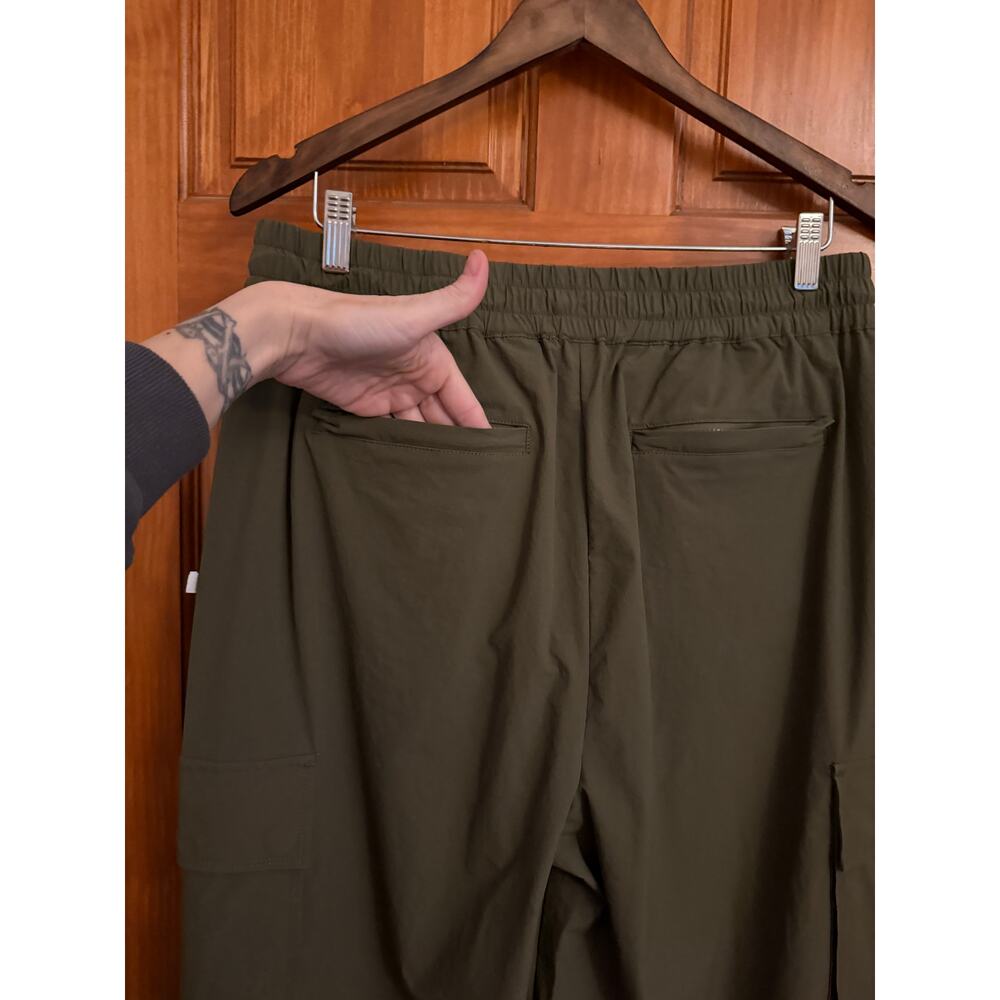 Fabletics Wide Leg Utility Pants in Olive Green Size XL - Picture 5 of 12